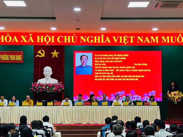 Đồng chí Bùi Mạnh Cường – Viện trưởng VKSND tỉnh Khánh Hoà tiếp xúc cử tri phường Đông Hải và phường Phan Rang