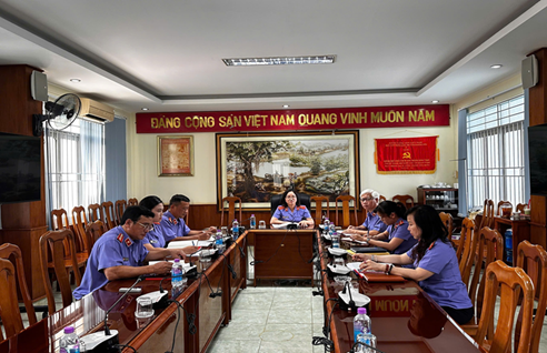 Chi bộ 3 trực thuộc Đảng bộ VKSND tỉnh Khánh Hòa  tổ chức sinh hoạt chuyên đề quý II năm 2026