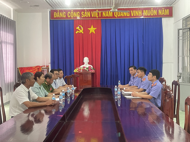 Viện kiểm sát nhân dân huyện Cam Lâm trực tiếp xác minh điều kiện thi hành án dân sự