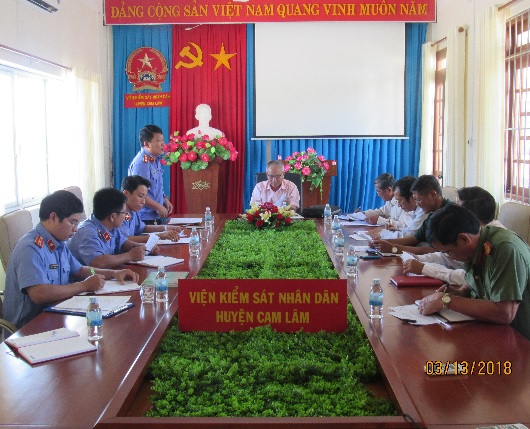 Ban pháp chế HĐND huyện giám sát tại VKSND huyện Cam Lâm
