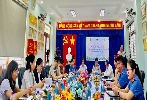 TỌA ĐÀM “TĂNG CƯỜNG ÁP DỤNG THỦ TỤC RÚT GỌN TRONG TỐ TỤNG DÂN SỰ”