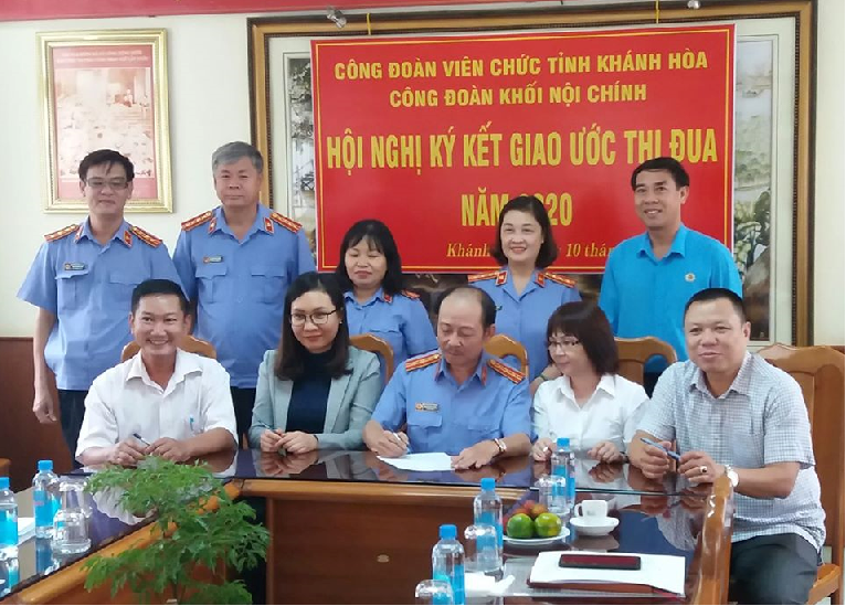 CÔNG ĐOÀN KHỐI NỘI CHÍNH TỈNH KHÁNH HÒA TỔ CHỨC GIAO ƯỚC THI ĐUA NĂM 2020