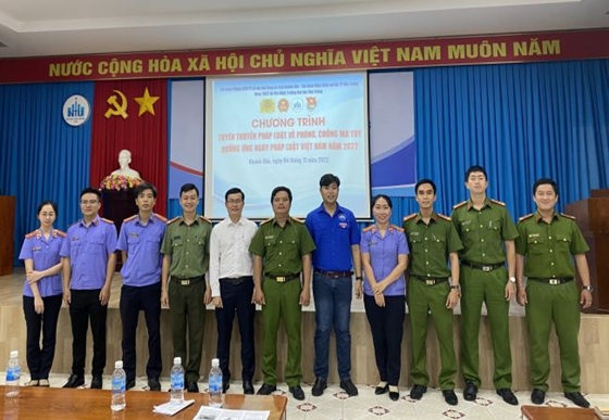 CHI ĐOÀN VIỆN KIỂM SÁT NHÂN DÂN THÀNH PHỐ NHA TRANG HƯỞNG ỨNG NGÀY PHÁP LUẬT VIỆT NAM NĂM 2022