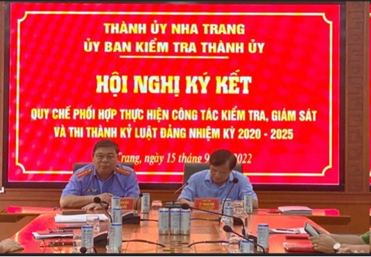 KÝ KẾT QUY CHẾ PHỐI HỢP TRONG THỰC HIỆN NHIỆM VỤ  KIỂM TRA, GIÁM SÁT VÀ THI HÀNH KỶ LUẬT ĐẢNG