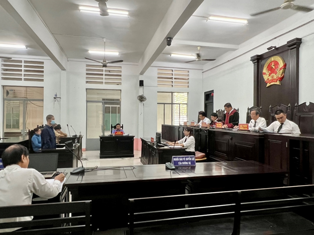 VIỆN KIỂM SÁT NHÂN DÂN TỈNH KHÁNH HÒA PHỐI HỢP VỚI TÒA ÁN NHÂN DÂN TỈNH KHÁNH HÒA ĐƯA RA XÉT XỬ CÔNG KHAI VỤ ÁN TRỌNG ĐIỂM PHAN DANH HƯNG VỀ TỘI “GIẾT NGƯỜI”