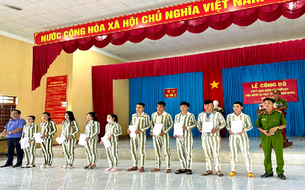 Xét giảm thời hạn chấp hành án phạt tù cho 371 phạm nhân trong dịp Lễ 30/4/2024