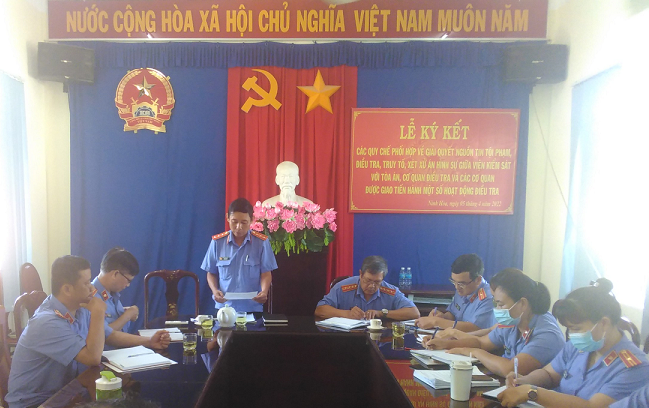 Thanh tra việc chấp hành các quy định của Đảng, Nhà nước và của Ngành về công tác phòng, chống tham nhũng tại Viện kiểm sát nhân dân thị xã Ninh Hòa