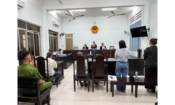 Phiên tòa rút kinh nghiệm vụ án dân sự phúc thẩm...