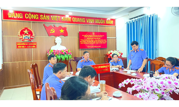 NÂNG CAO ĐẠO ĐỨC CÔNG VỤ, TĂNG CƯỜNG TRÁCH NHIỆM...