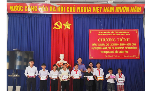 Khối thi đua các cơ quan nội chính tỉnh Khánh Hòa...