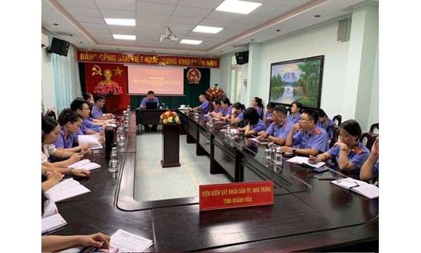 Chi bộ Viện kiểm sát nhân dân thành phố Nha Trang tổ chức......