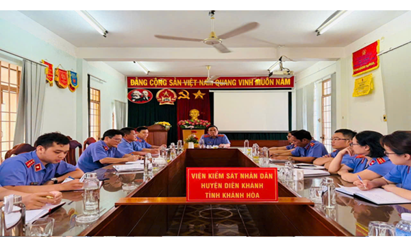 LÃNH ĐẠO VIỆN KIỂM SÁT NHÂN DÂN TỈNH KHÁNH HÒA LÀM...