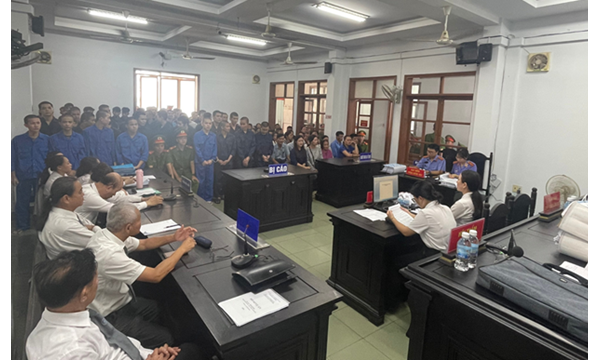 PHIÊN TÒA XÉT XỬ VỤ ÁN TRỌNG ĐIỂM ĐÔNG ĐỐI TƯỢNG TẠI TÒA ÁN NHÂN DÂN KHU VỰC 1