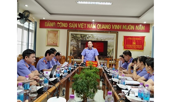 KHỐI THI ĐUA CẤP PHÒNG - VIỆN KIỂM SÁT NHÂN DÂN TỈNH KHÁNH HÒA TỔ CHỨC KÝ KẾT GIAO ƯỚC THI ĐUA NĂM 2025